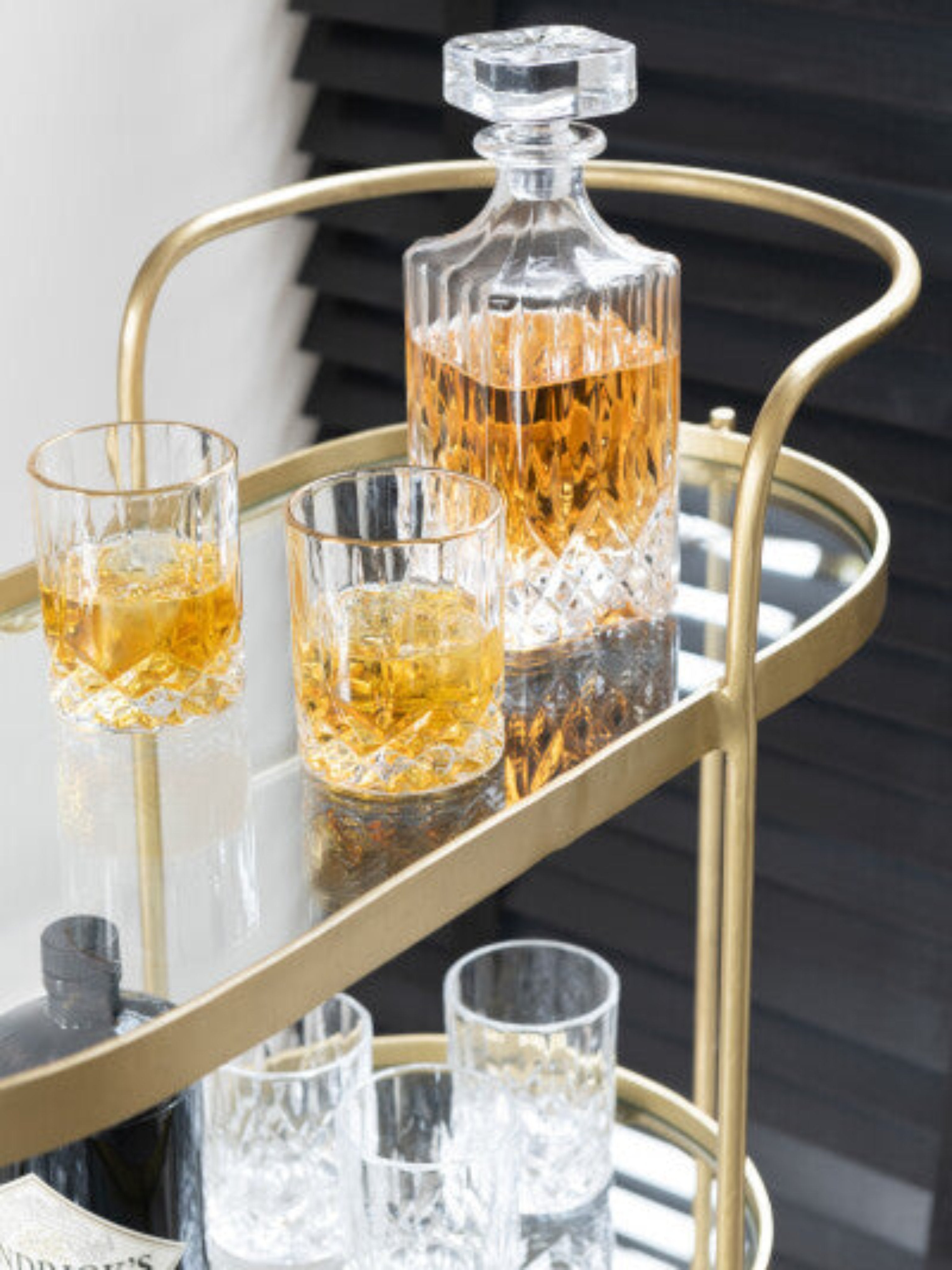 The Franco Brandy Glass is the ultimate choice for any drinking occasion. Its versatile design and superior quality make it the perfect vessel for your favorite brandy or any other beverage. Trust in its exceptional craftsmanship and elevate your drinking experience.