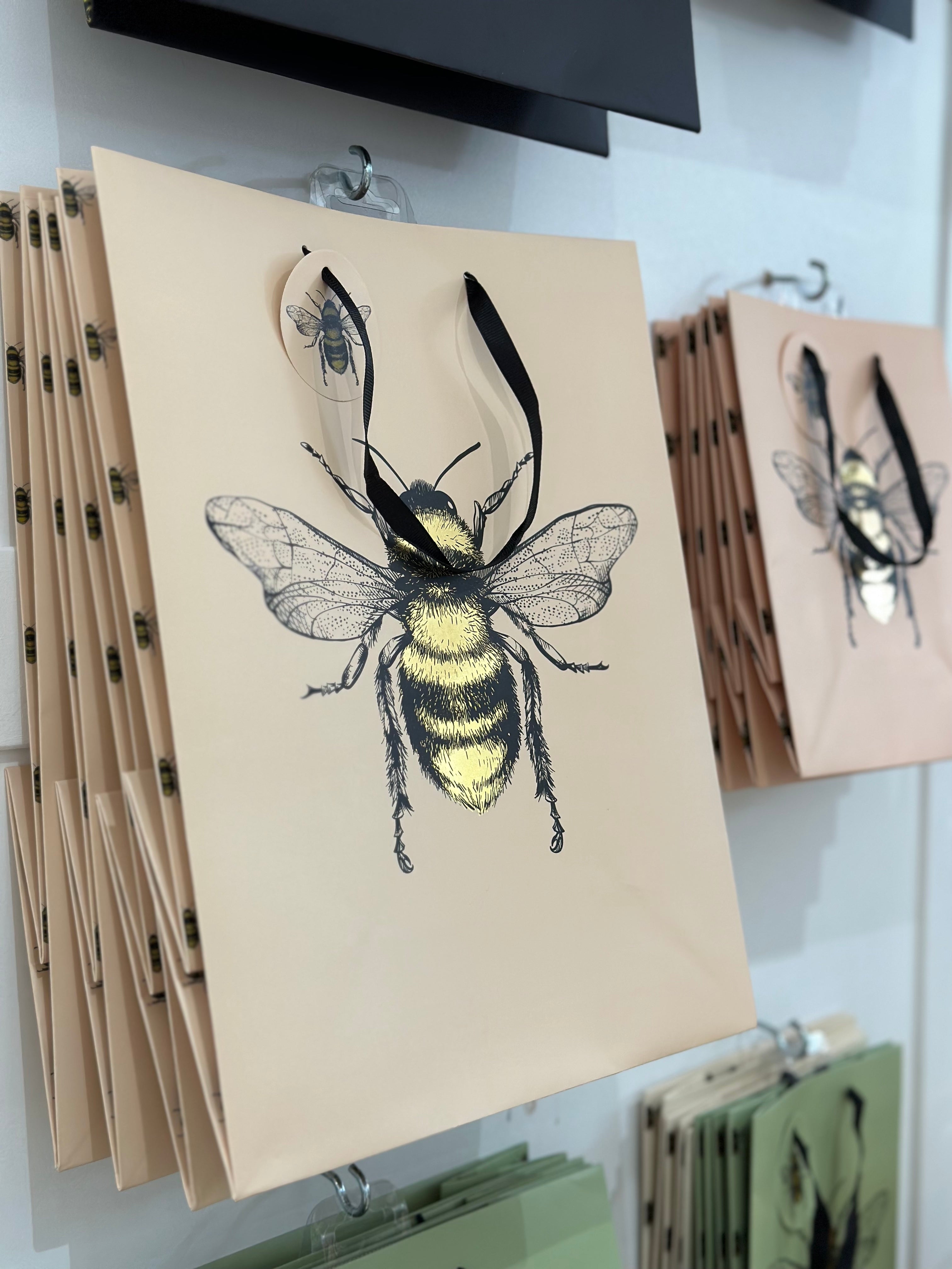 golden bee pink gift bag