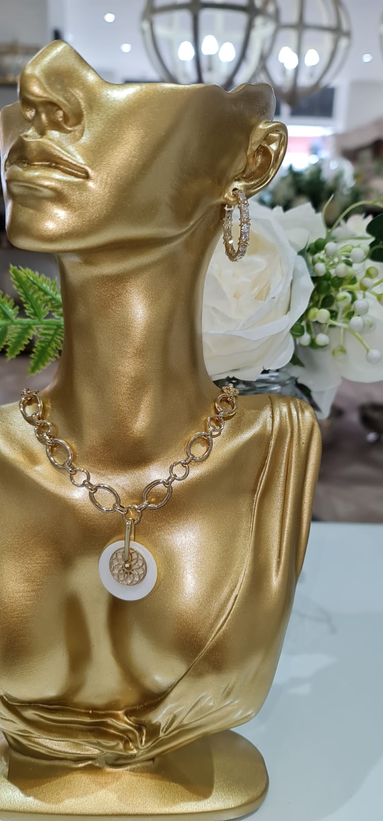 Gold Plated Chunky Chain Necklace with White and Gold Round Pendants