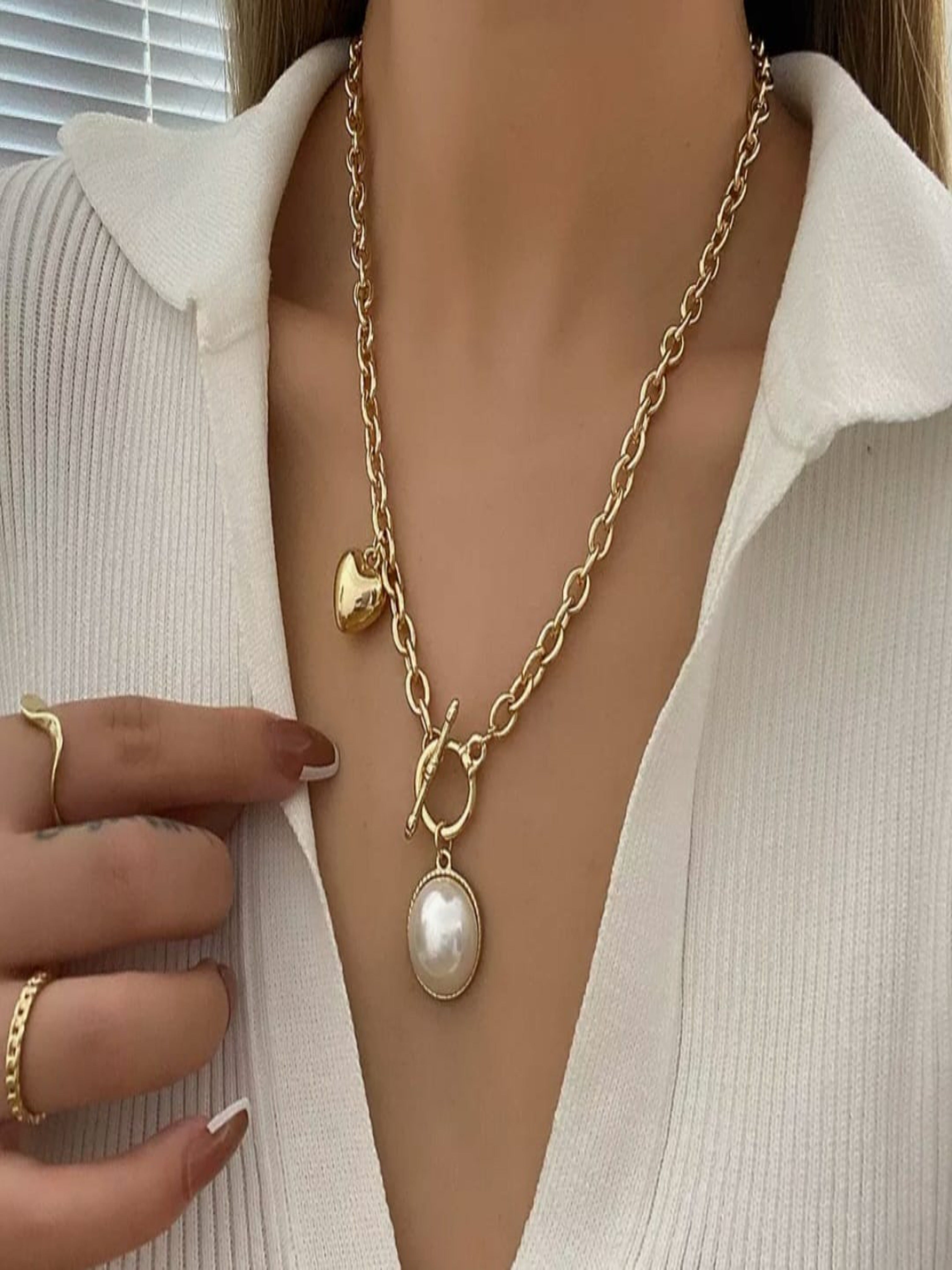 Gold plated pearl and heart pendant T-bar necklace