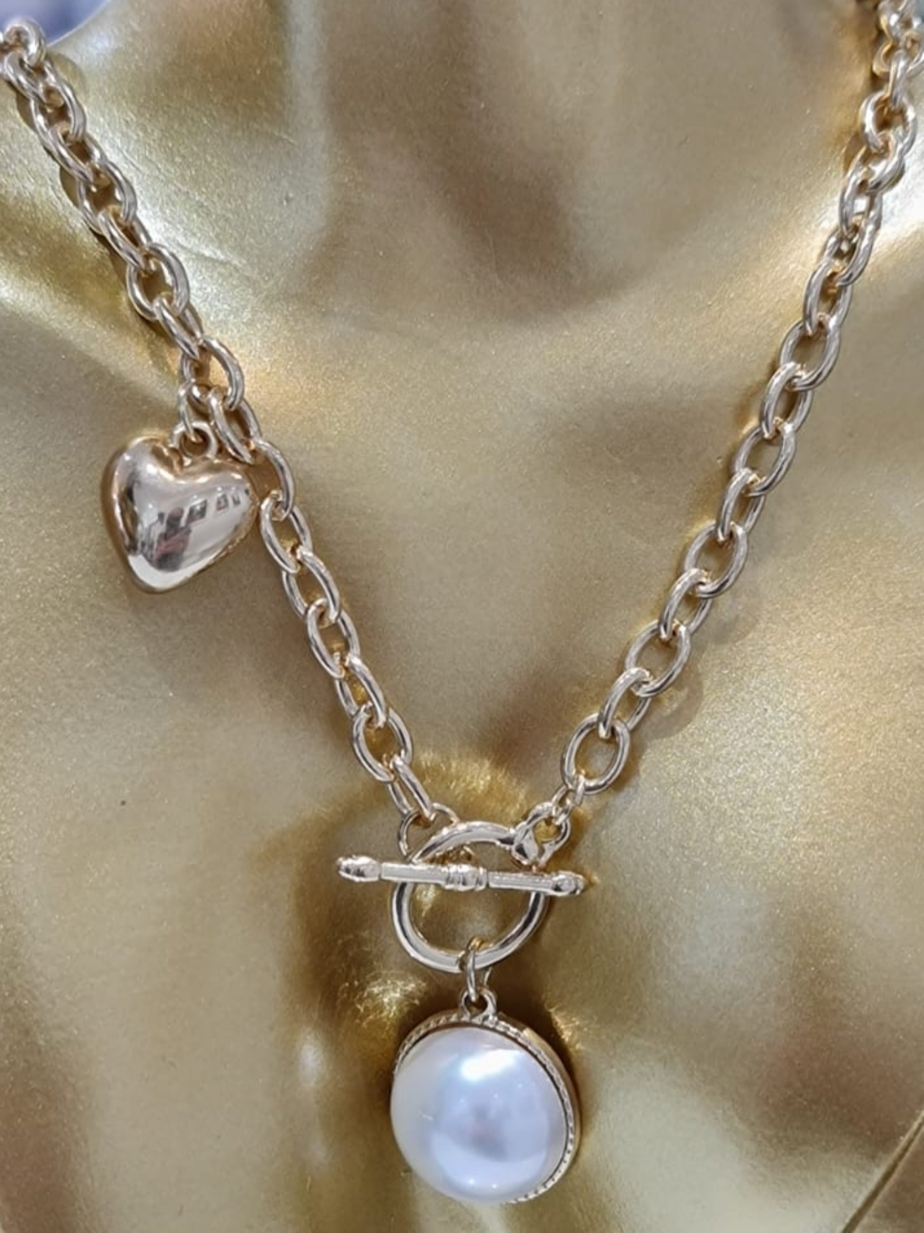 Gold Plated Pearl and Heart Pendant T-Bar Necklace