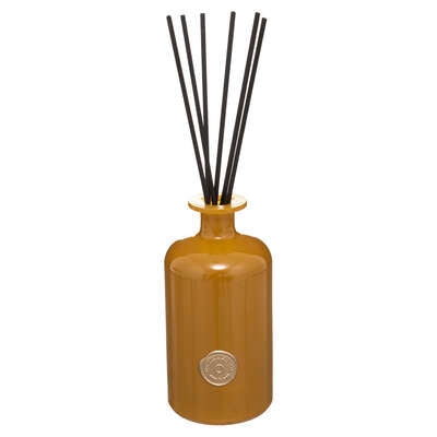 Create a truly unique atmosphere with the Atmosphera Diffuser in Vanille scent. This exquisite diffuser effortlessly emits a subtle and intense aroma of warm vanilla to infuse your home with a rich and sophisticated ambiance.