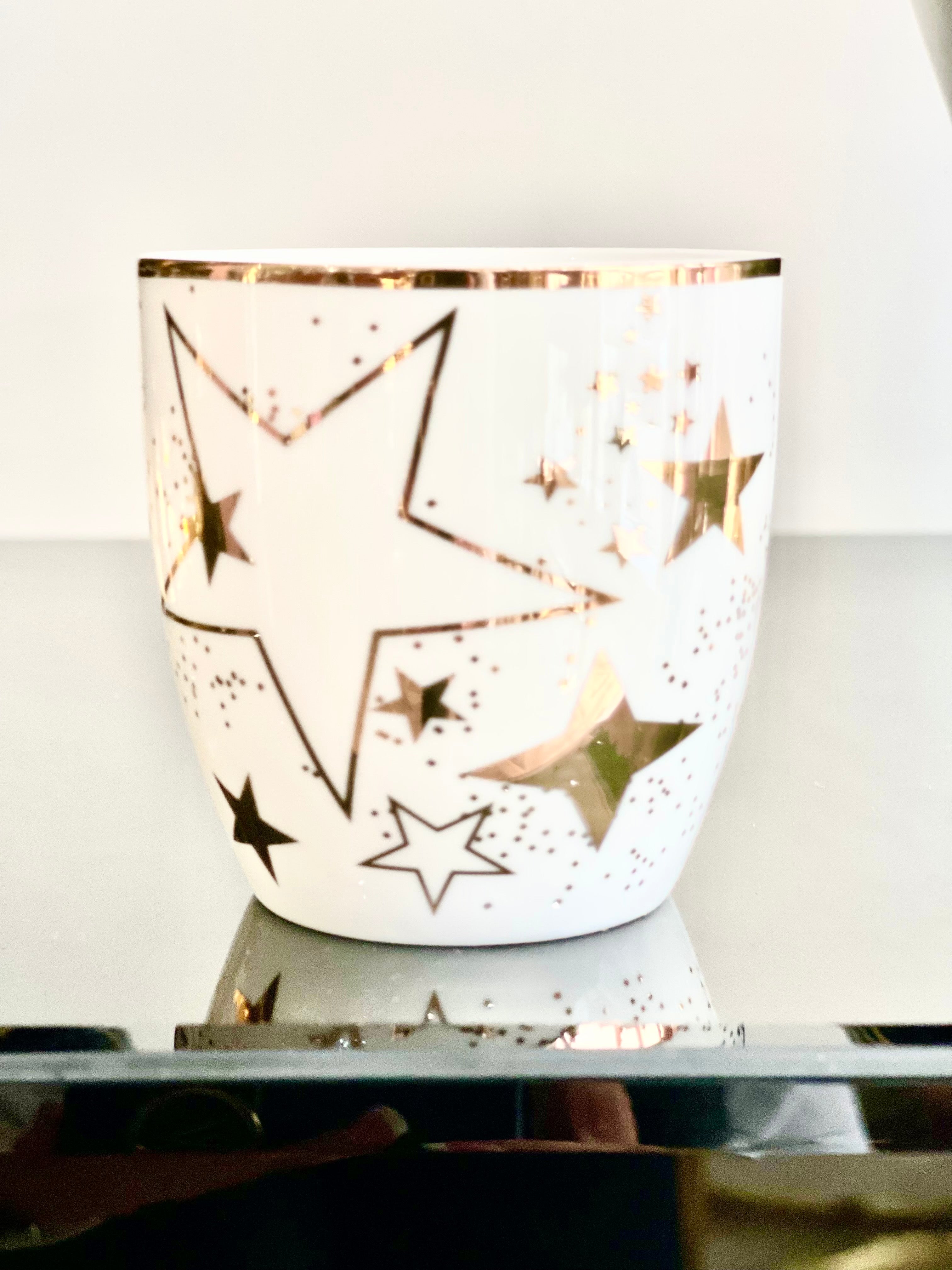 Miss Etoile Star Design Tea Light Candle Holder in White with Gold Detailing