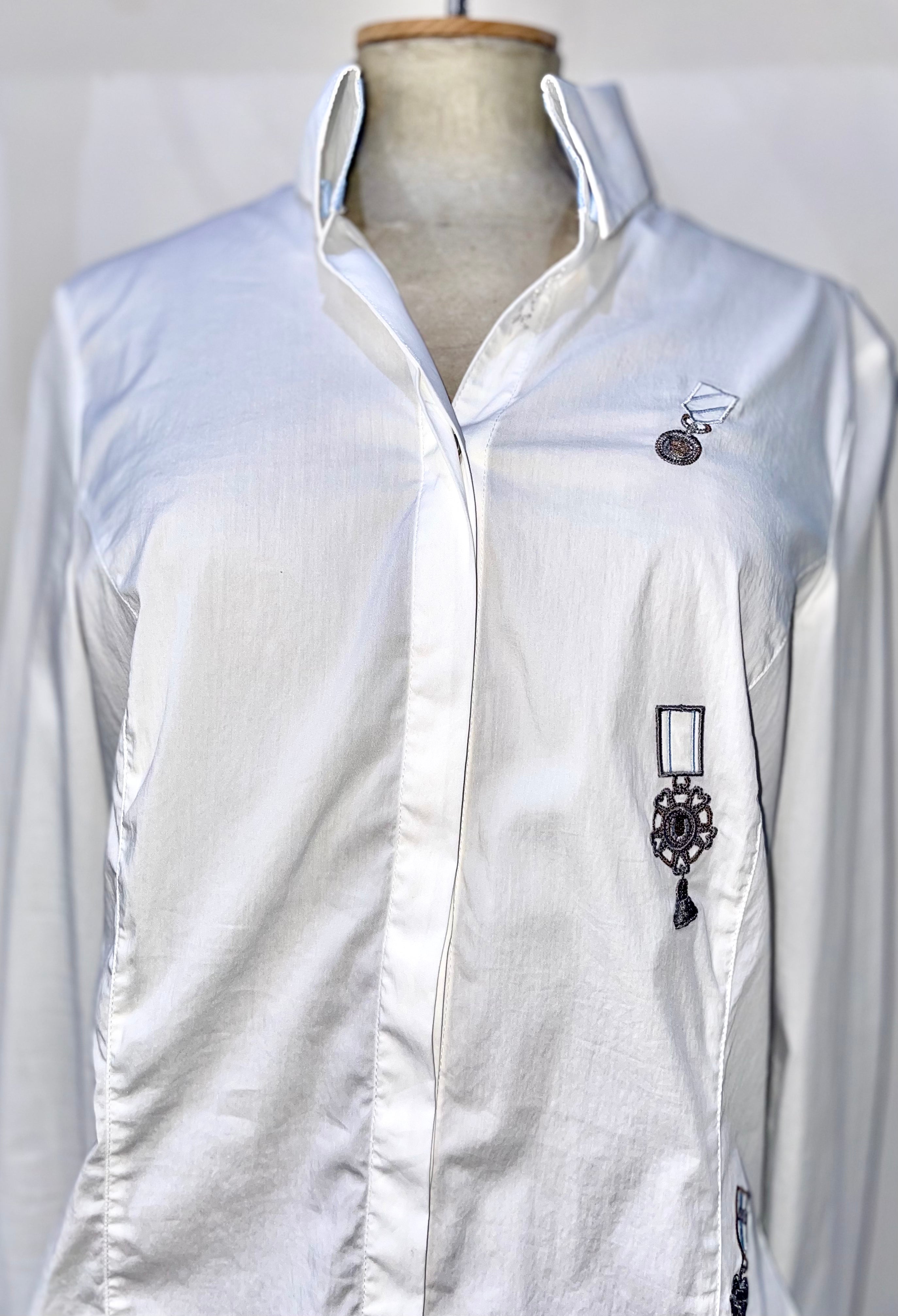 L’Argentina Silver Medal Embroidered White Shirt